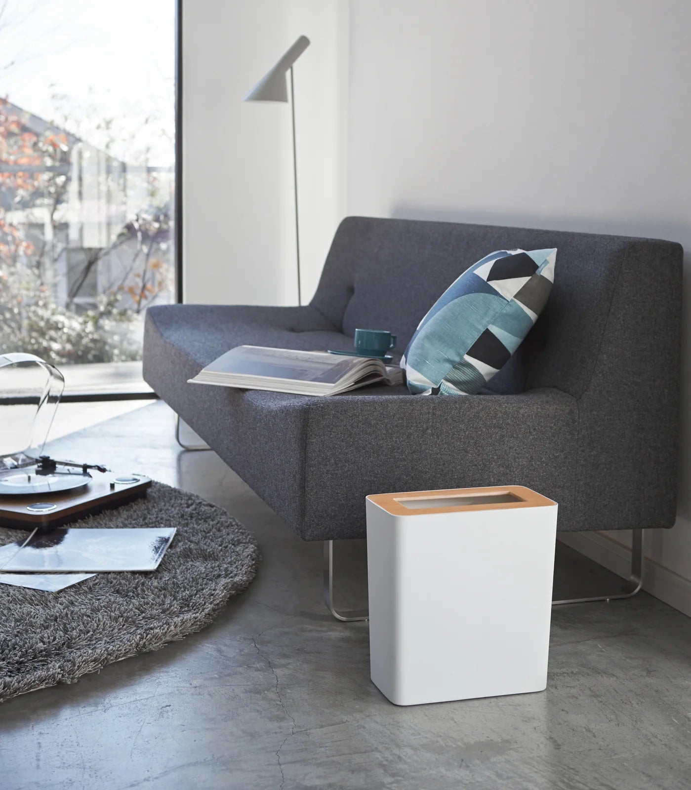 VELASTRIA - Trash Can - Rectangle - Steel + Wood