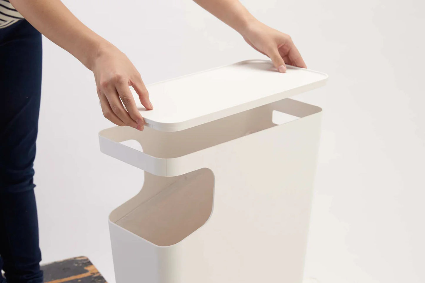 VELASTRIA - Side Table Trash Can