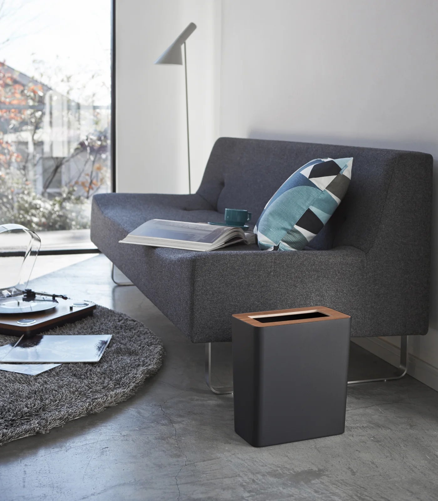 VELASTRIA - Trash Can - Rectangle - Steel + Wood
