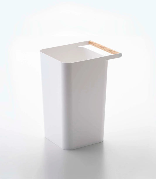 VELASTRIA - Trash Can
