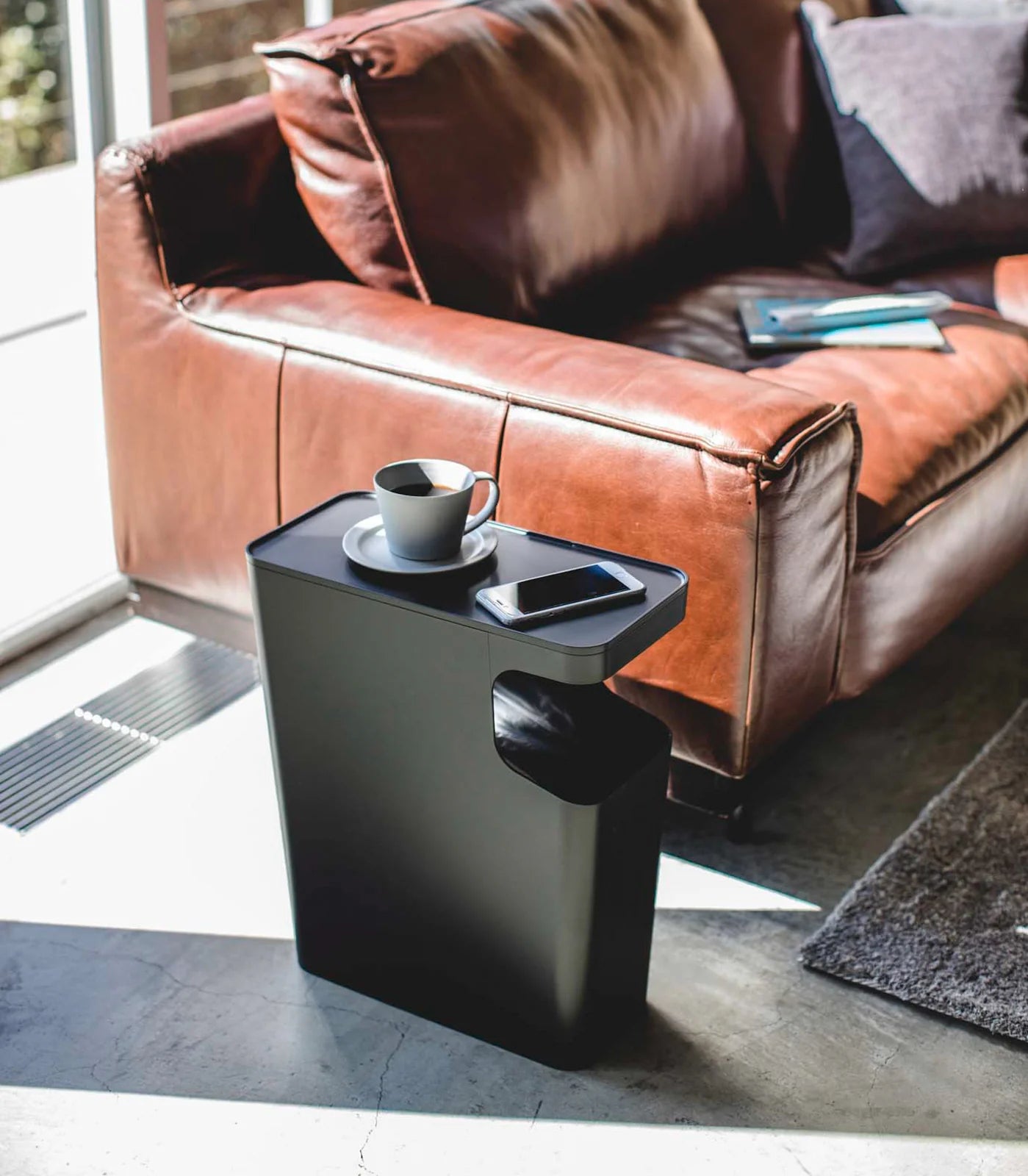 VELASTRIA - Side Table Trash Can